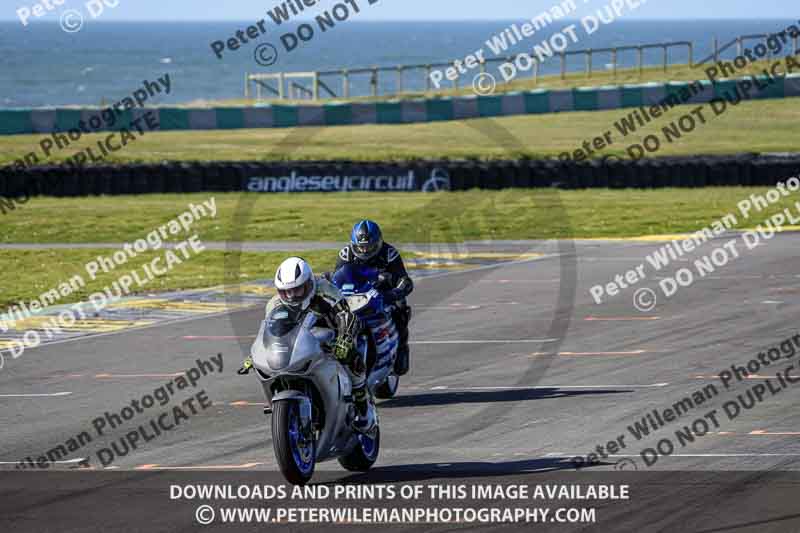 anglesey no limits trackday;anglesey photographs;anglesey trackday photographs;enduro digital images;event digital images;eventdigitalimages;no limits trackdays;peter wileman photography;racing digital images;trac mon;trackday digital images;trackday photos;ty croes